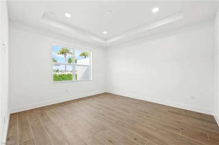 8925  Oceana  WAY, Naples, FL 34114