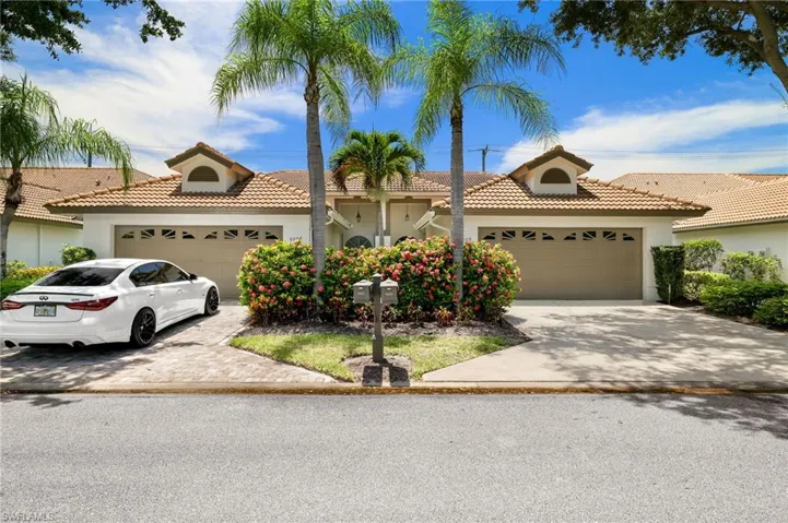 8009 San Vista Cir, Naples, Florida 34109