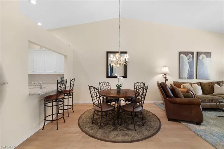 8009 San Vista Cir, Naples, Florida 34109