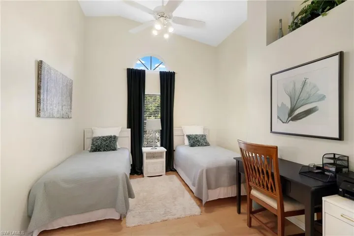 8009 San Vista Cir, Naples, Florida 34109