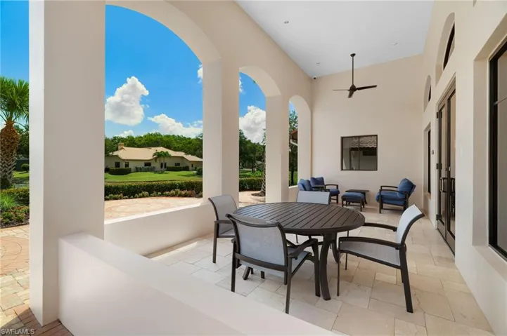 8009 San Vista Cir, Naples, Florida 34109