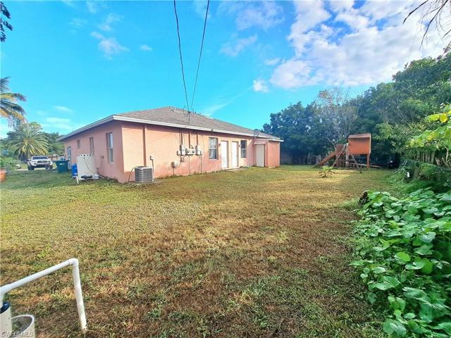 4580  24th SW PL, Naples, FL 34116