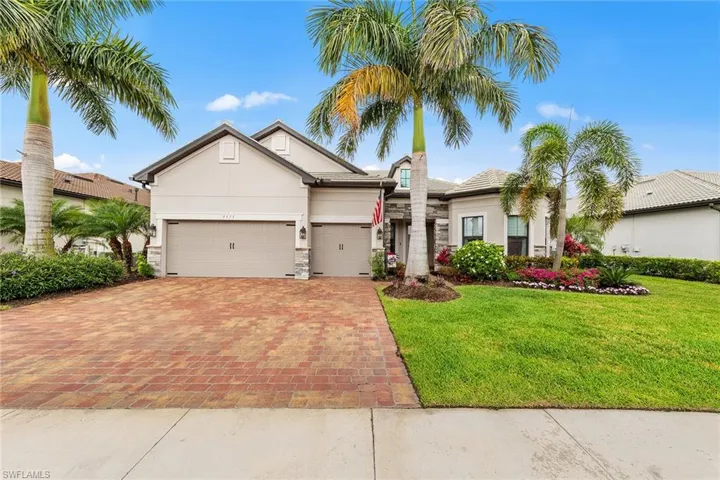 9573 Everglades Dr, Naples, Florida 34120