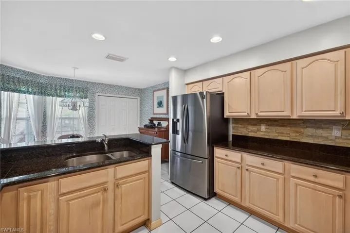242  Via Perignon  , Naples, FL 34119
