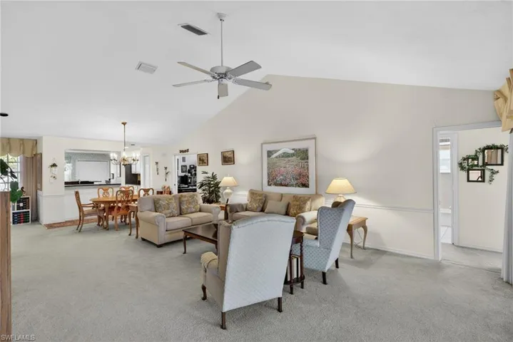 242  Via Perignon  , Naples, FL 34119