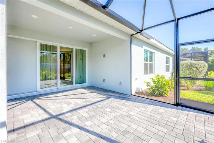 2373 Ariane Dr, Naples, Florida 34112