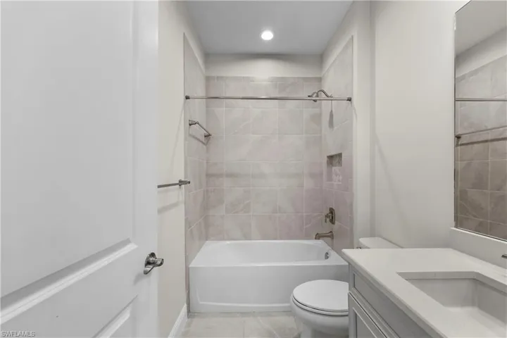 2373 Ariane Dr, Naples, Florida 34112
