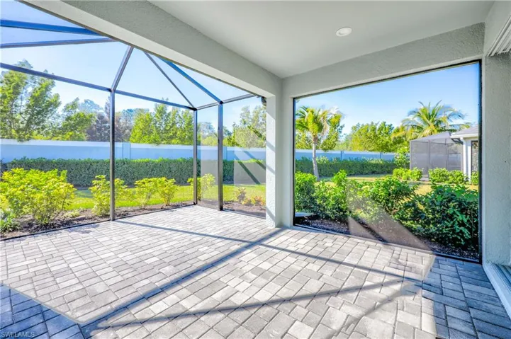 2373 Ariane Dr, Naples, Florida 34112