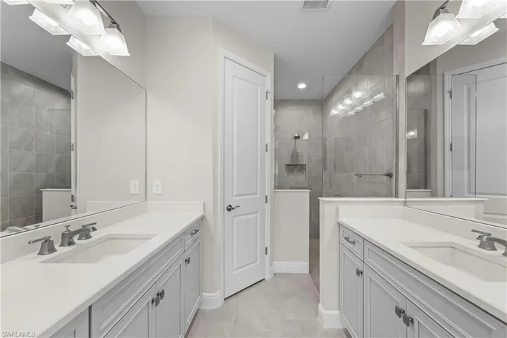 2373 Ariane Dr, Naples, Florida 34112