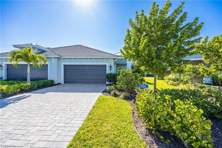 2373 Ariane Dr, Naples, Florida 34112