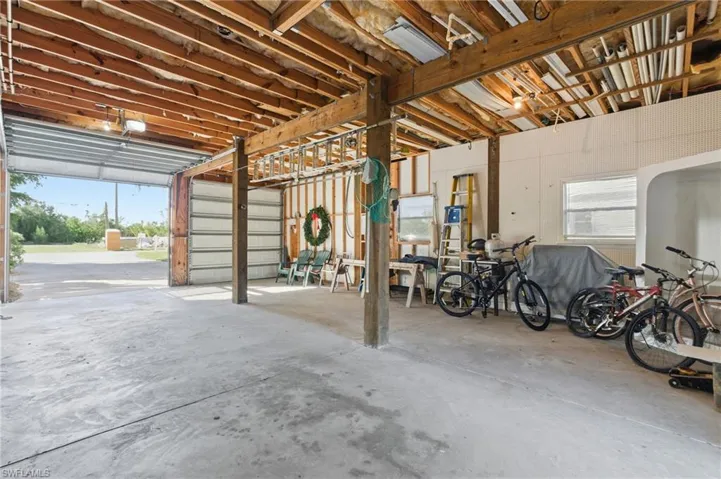 Oversized garage - approx 36' x 33'