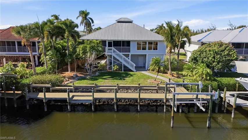 Expansive dock and boat lift