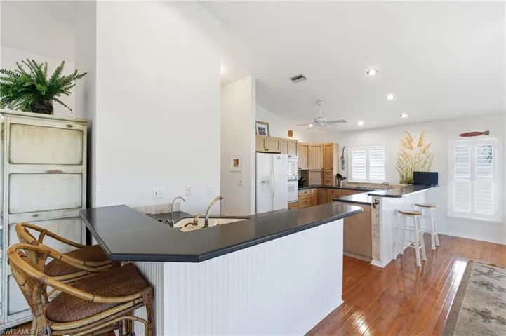 Additional counter seating