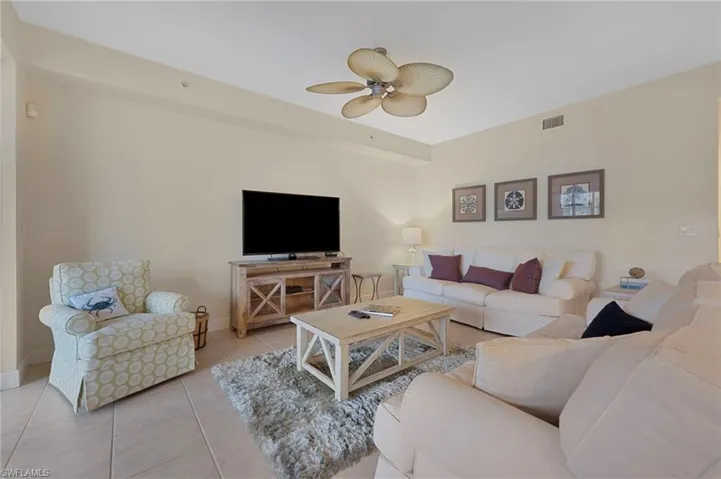 1128 Manor Lake Dr G103, Naples, Florida 34110