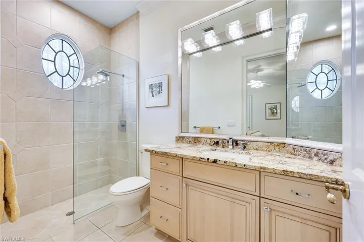 En-Suite Bath #2