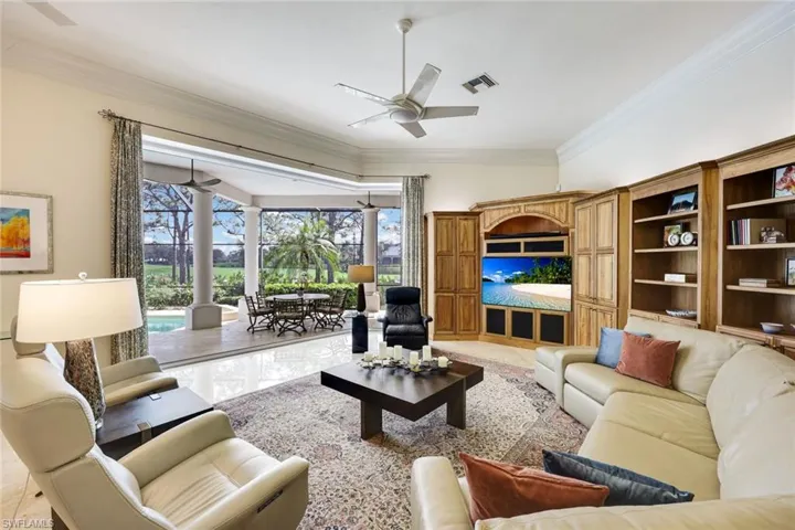 Disappearing Sliding Glass Doors to Lanai