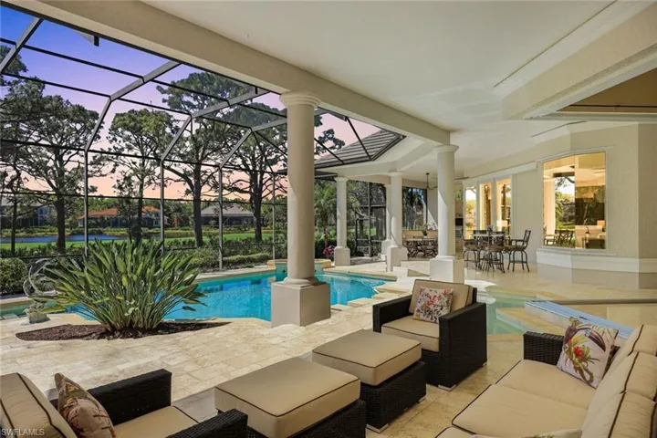 Outdoor Living & Entertaining at Twilight