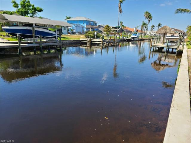 Unrestricted direct boat access canal in Yacht Club area, view to the North