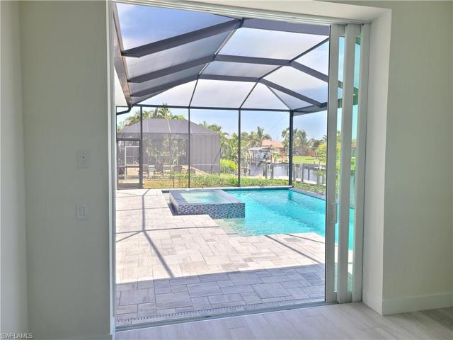 View from Junior-suite towards pool