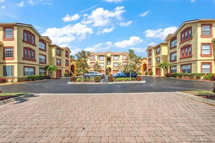15590  Ocean Walk  CIR, Fort Myers, FL 33908