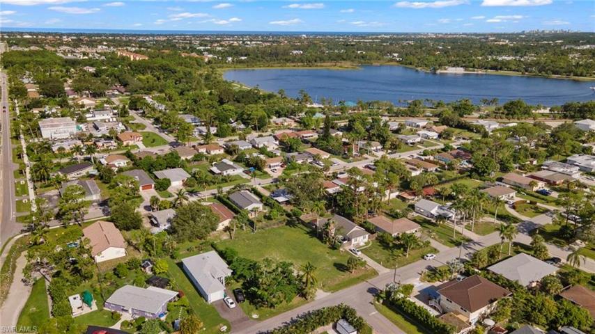4718  Normandy  DR, NAPLES, FL 34112