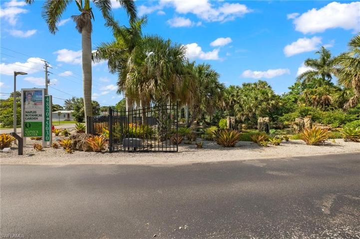 Naples Botanical Garden