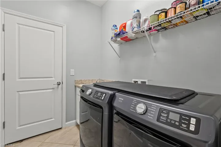 11387 Canopy Loop, Fort Myers, Florida 33913