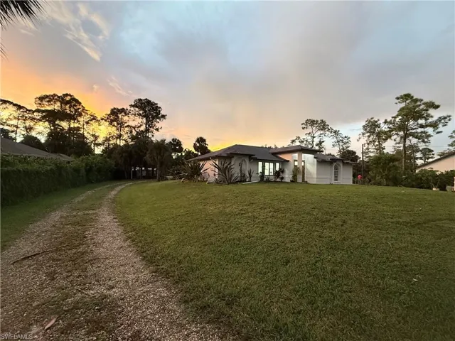 1741 8th St Ne, Naples, Florida 34120