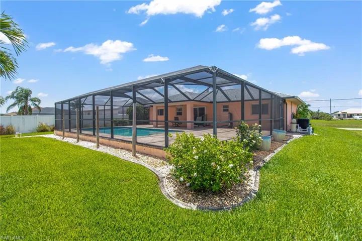 2109 NE 17th  ST, Cape Coral, FL 33909
