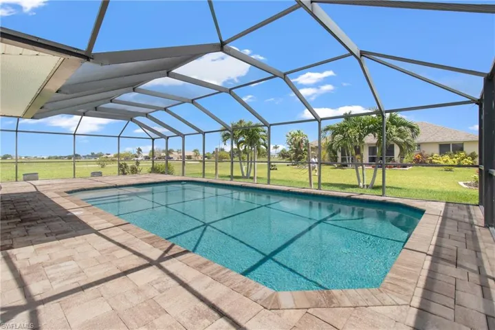 2109 NE 17th  ST, Cape Coral, FL 33909