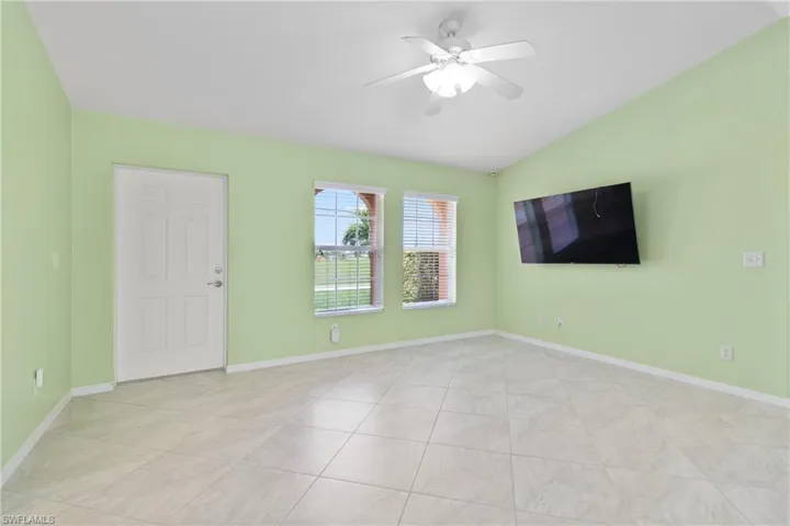 2109 NE 17th  ST, Cape Coral, FL 33909