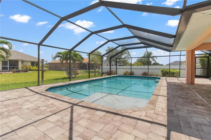 2109 NE 17th  ST, Cape Coral, FL 33909