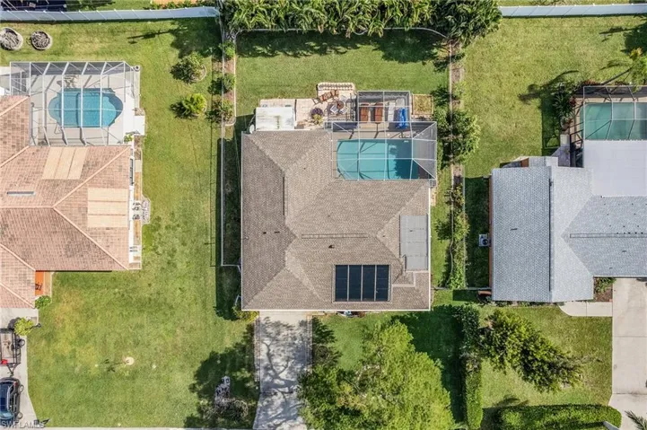 1215 Se 22nd Ave, Cape Coral Fl 33990