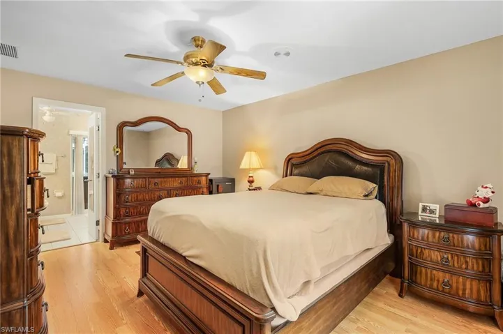 1215 Se 22nd Ave, Cape Coral Fl 33990