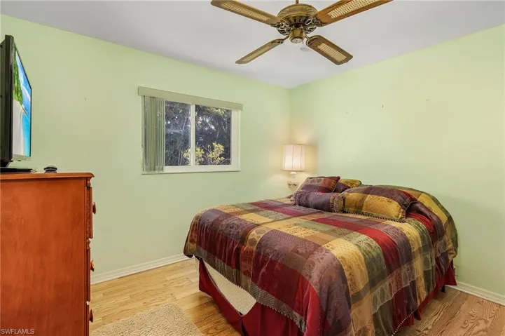 1215 Se 22nd Ave, Cape Coral Fl 33990