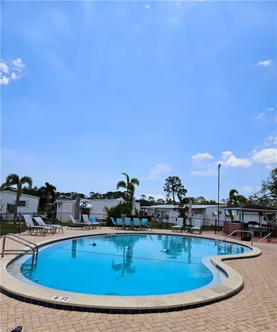 71 Sturbridge Ln, Fort Myers, Florida 33908