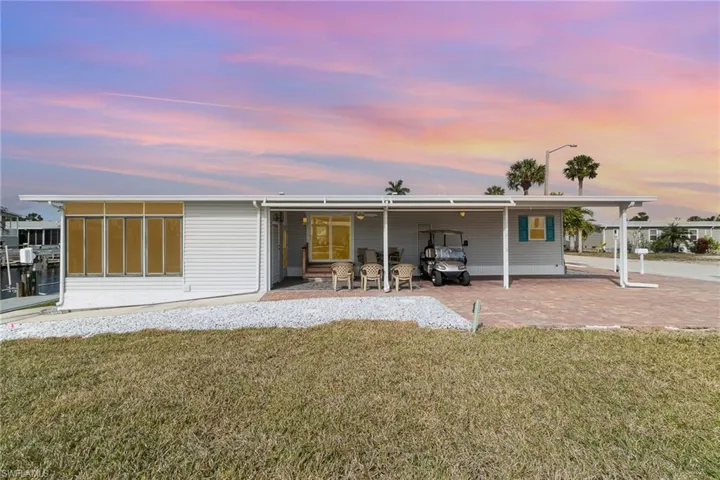 17890  Peppard  DR, Fort Myers Beach, FL 33931