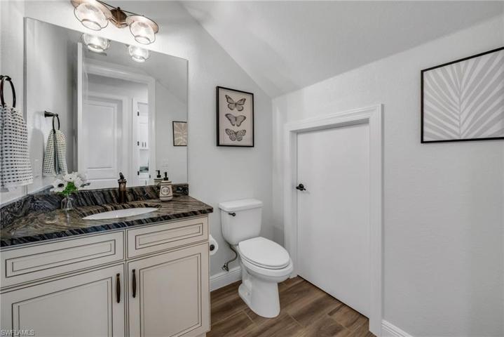 Downstairs 1/2 Bathroom