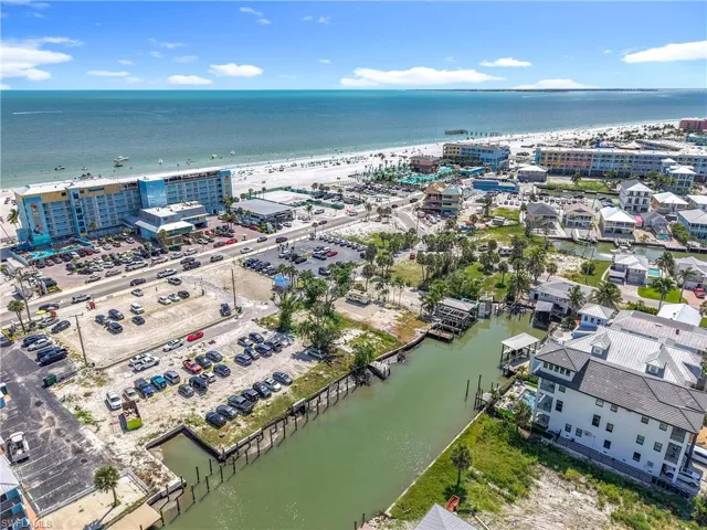 Bird's eye view of a large body of water