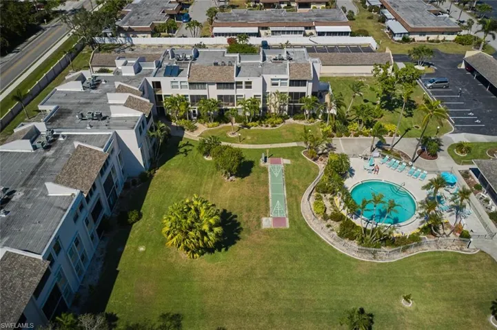 5959 Winkler RD # 220, FORT MYERS FL 33919