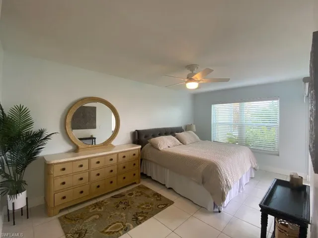 4500 SE 5th  PL, Cape Coral, FL 33904