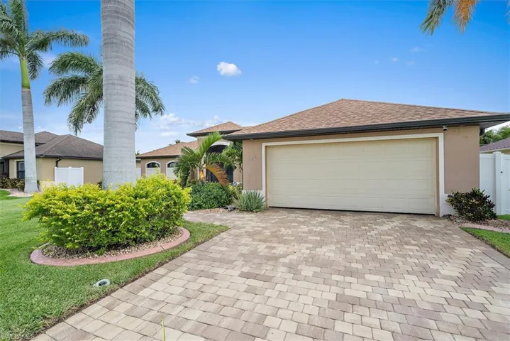 View of front of home with a front lawn