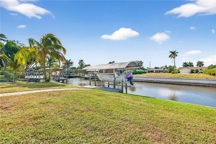 5228 Tower Dr, Cape Coral, Florida 33904