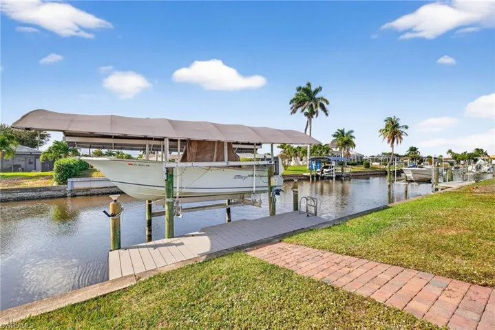 5228 Tower Dr, Cape Coral, Florida 33904