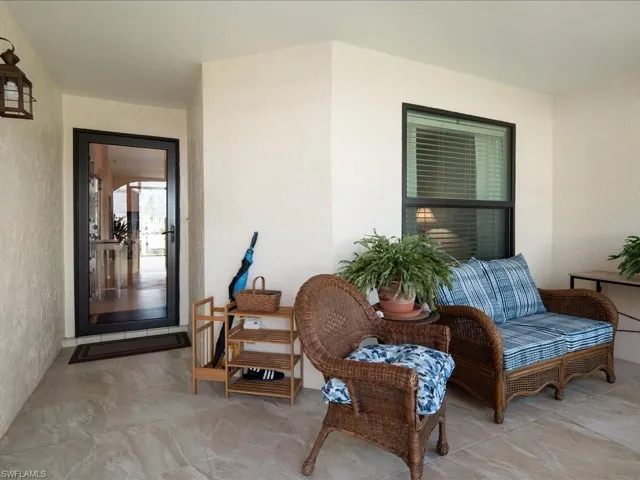 10740  Henry  CT, Naples, FL 34109