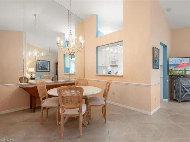 10740  Henry  CT, Naples, FL 34109