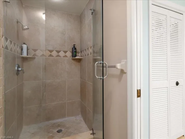 10740  Henry  CT, Naples, FL 34109