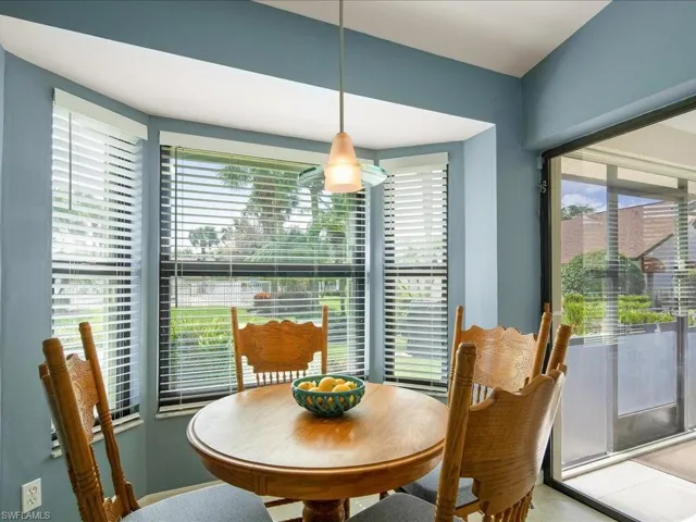 10740  Henry  CT, Naples, FL 34109