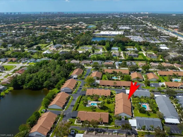 10740  Henry  CT, Naples, FL 34109