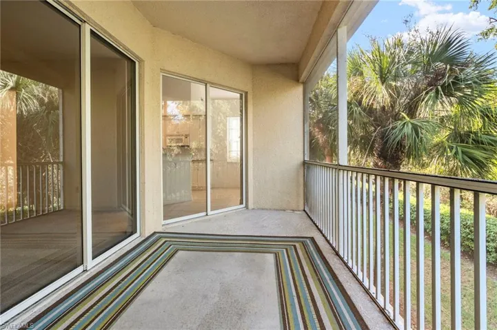 6010  Jonathans Bay  CIR, Fort Myers, FL 33908